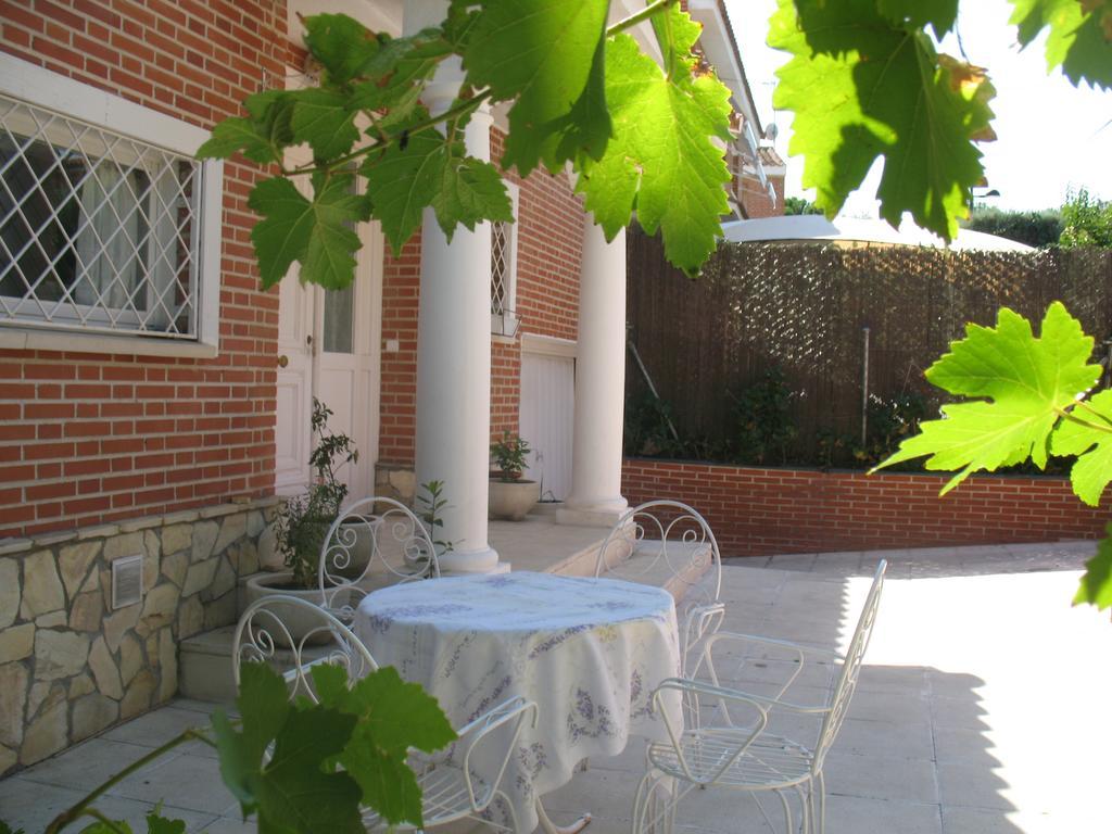 Residencial Playa Lisa Hotel Boadilla del Monte Exterior foto